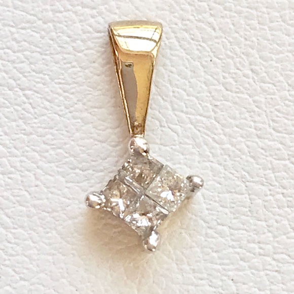 Jewelry - .32 ctw princess cuts in 10 kt YG & WG pendant